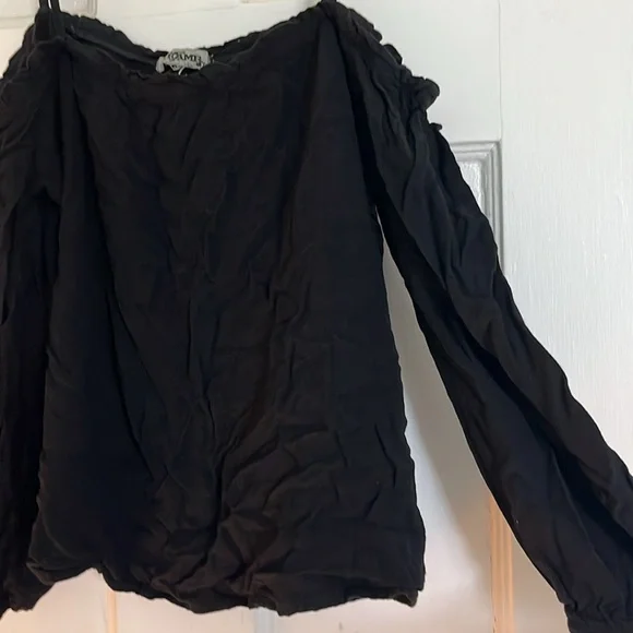 Black off the shoulder top with long sleeves - Picture 2 of 3